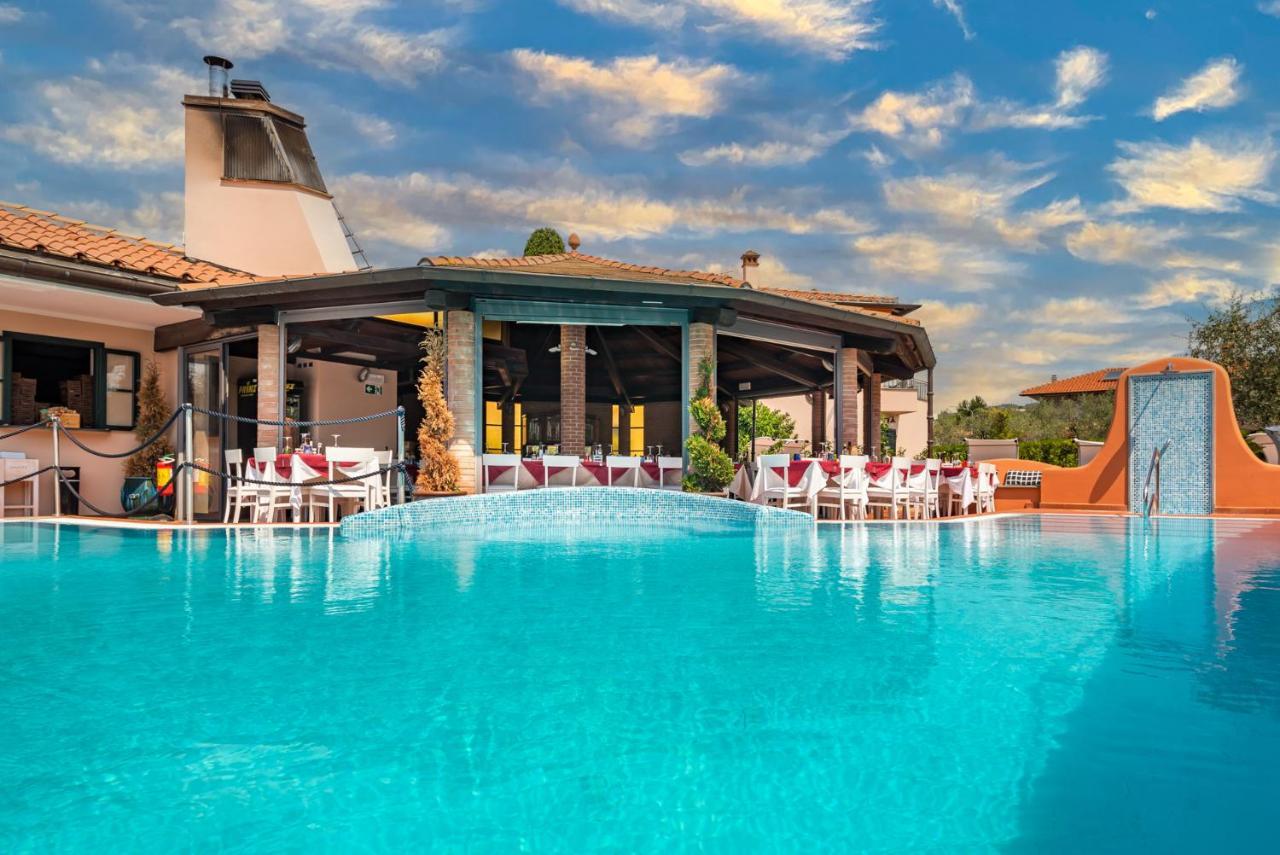 Hotel La Pietra Restaurant Fosdinovo Luaran gambar