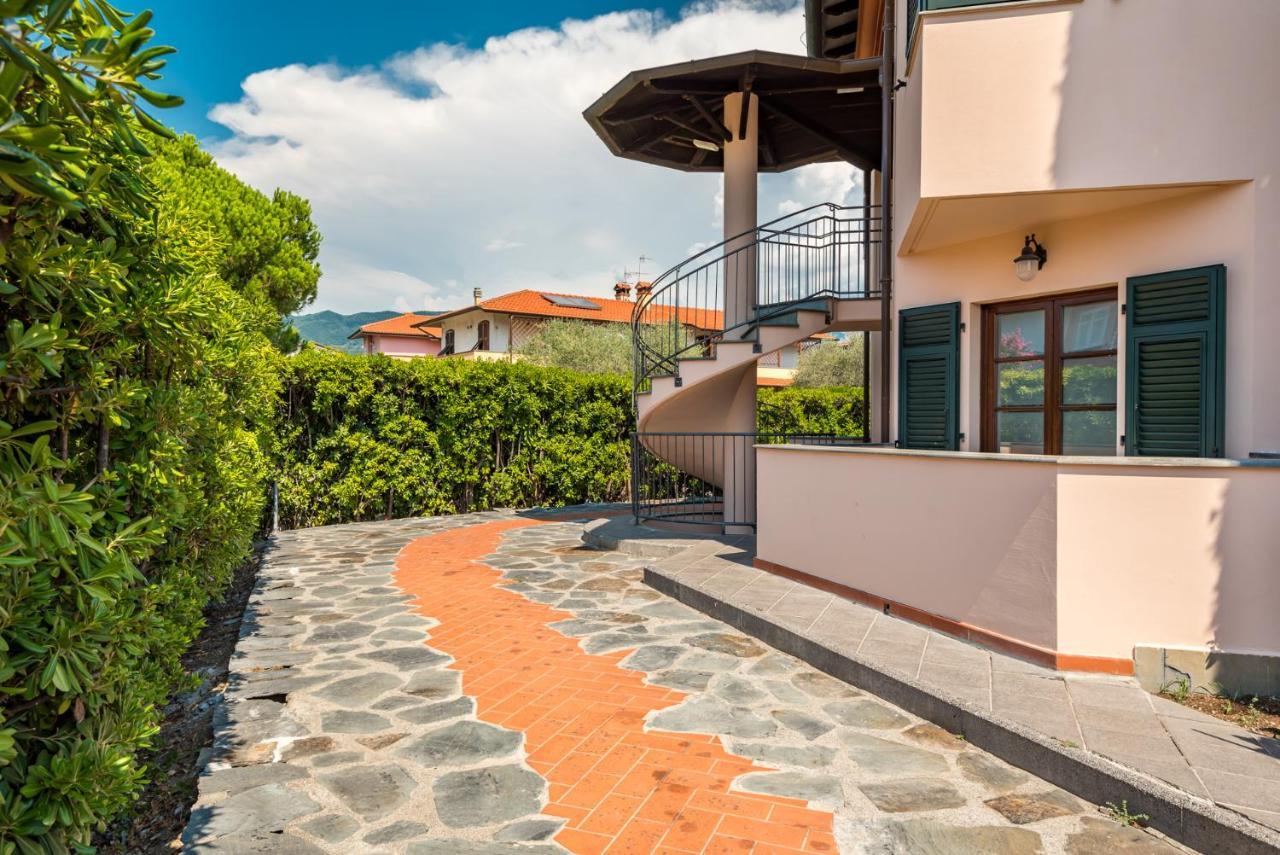 Hotel La Pietra Restaurant Fosdinovo Luaran gambar